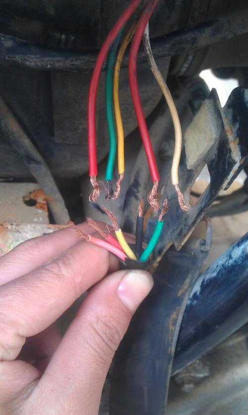 摩托车5线整流器怎么接?