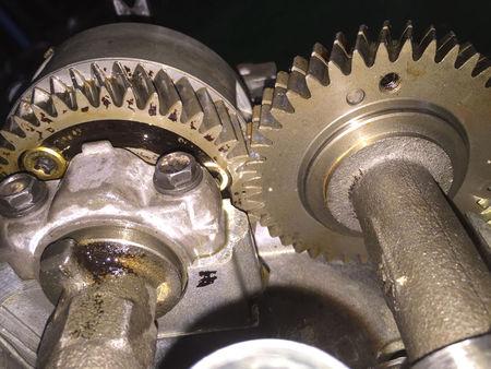 丰田2grfe左右缸盖凸轮轴记号怎么对