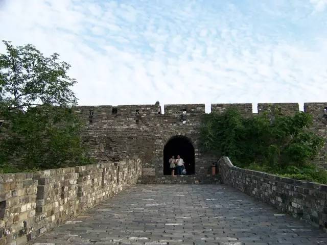 台城是古代守城拒敌的兵家要地.