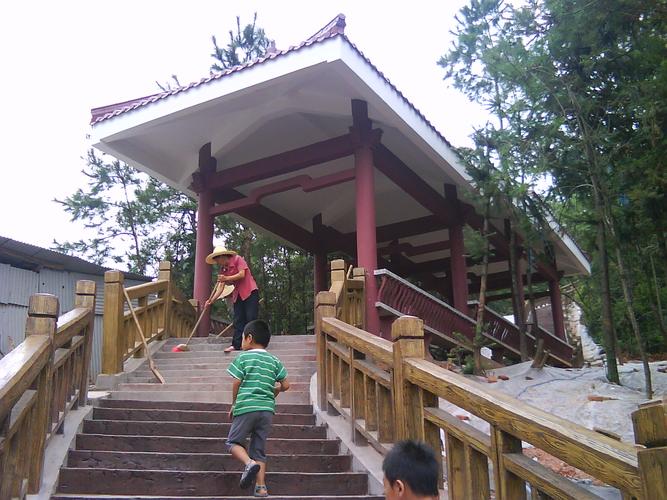 本地通首页 旅游景点 定南山体公园 相关机构:定南 关 键 词:定南 ,山
