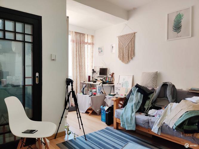 「数字生活改造家」30 平米出租房的独居生活