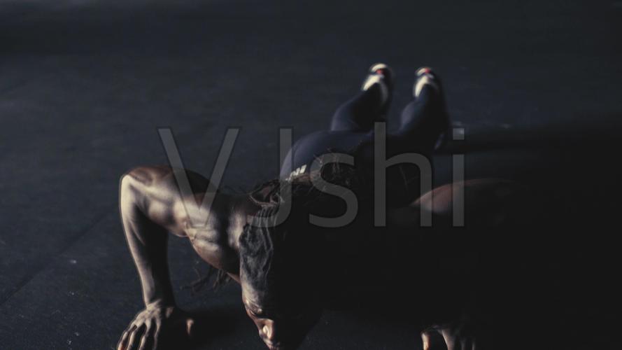 肌肉健身_3840x2160_高清视频素材下载(编号:2396984)