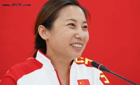 短道速滑教练李琰拒绝高薪回国执教与王濛之间的爱恨交加