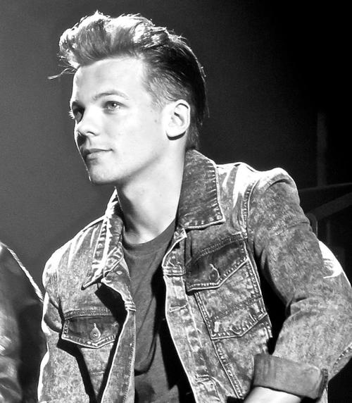 如何评价onedirection成员louistomlinson