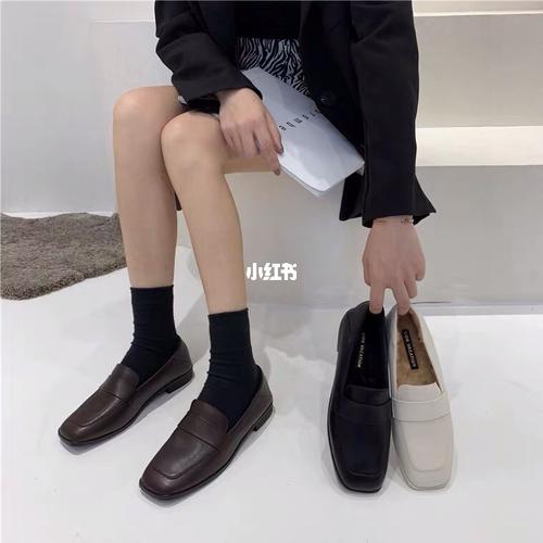 英伦风十足超经典乐福鞋_袜子_小皮鞋