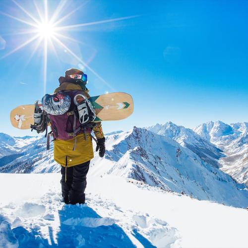 想成为滑雪场上最靓的崽?来美国阿斯本呀!