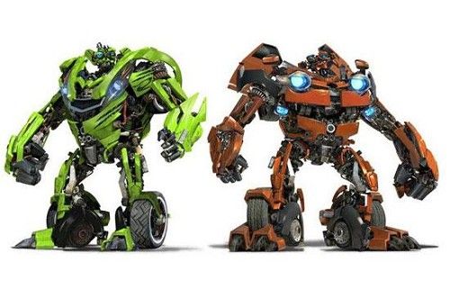 变形金刚2》中,除了大黄蜂这个万人迷外,汽车人家族还多了两个双胞胎