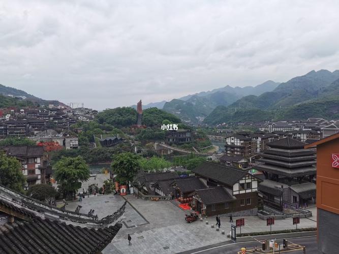 原来真的进入茅台镇就能闻到酒香_茅台怎么样_遵义市仁怀茅台酒镇旅游