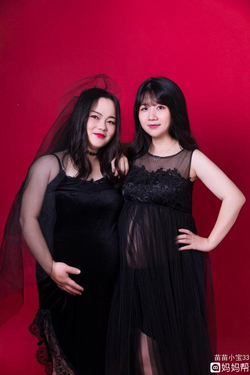 和闺蜜一起拍的孕妇照,儿子拍的比我们还好