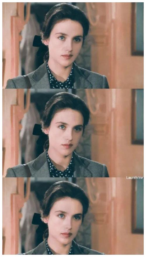 风情万种的玫瑰阿佳妮这眼睛和鼻子好优越