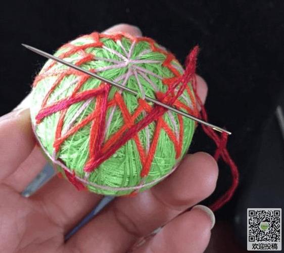 手工毛线制作蹴鞠球的教程