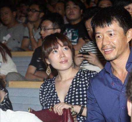 现年48岁的段奕宏已经结婚10年了,妻子也是演员——日本籍华人王瑾