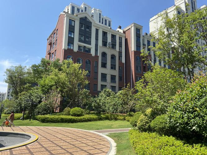 招商·莱顿小镇物业管理中心七月份工作月报