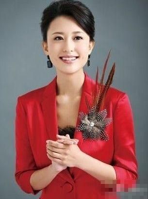 毕业于中国传媒大学播音与主持专业的张蕾.