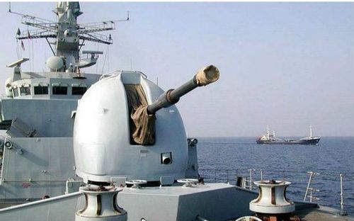 英国mk8型45英寸舰炮射击