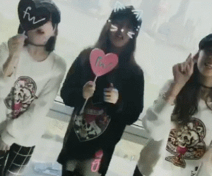 一看就是寒假作业太少!李嫣重出江湖,还录了段小咖秀