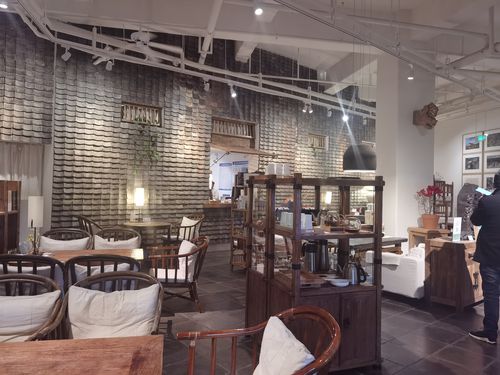 瓦库茶馆32号店(盛华里店)
