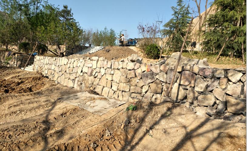 陕西西安挡土墙制作,毛石片石挡土墙,干砌挡土墙,不漏浆挡土墙