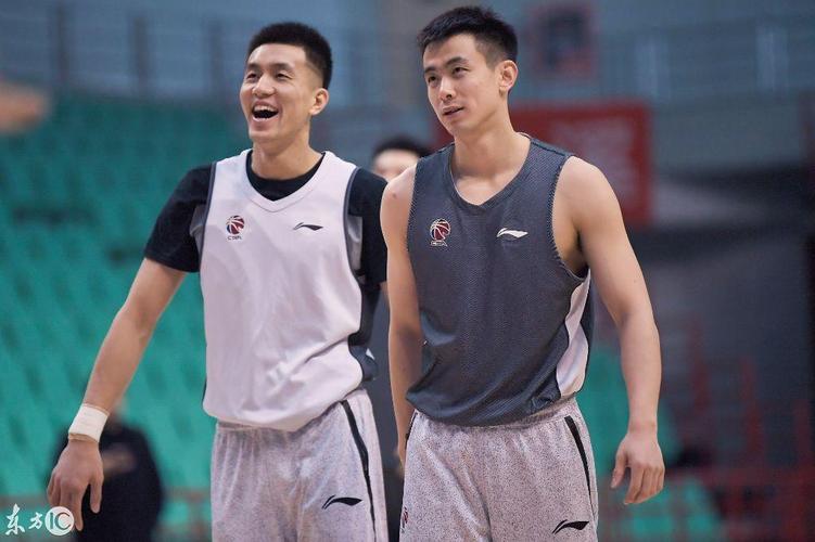 赵继伟封盖郭艾伦!郭士强愁眉苦脸誓保积分榜第二宝座