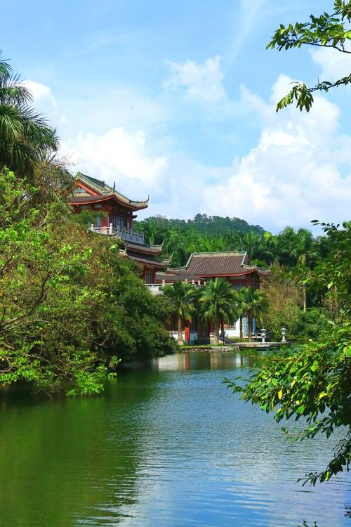 游走中国广西之南宁青秀山风光