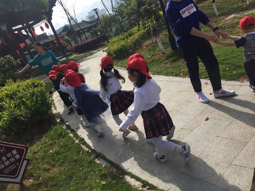 小记,踏出幼儿园逛公园