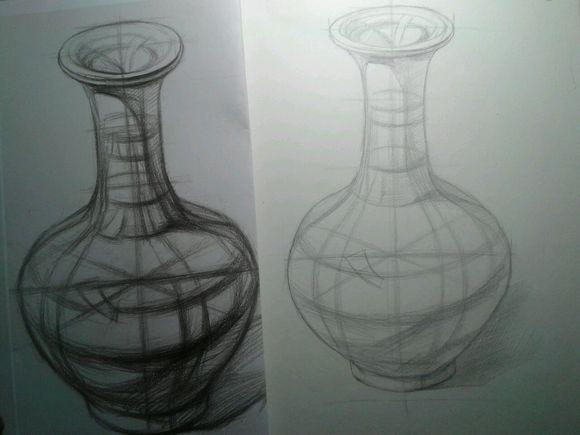 素描青花瓷瓶图片