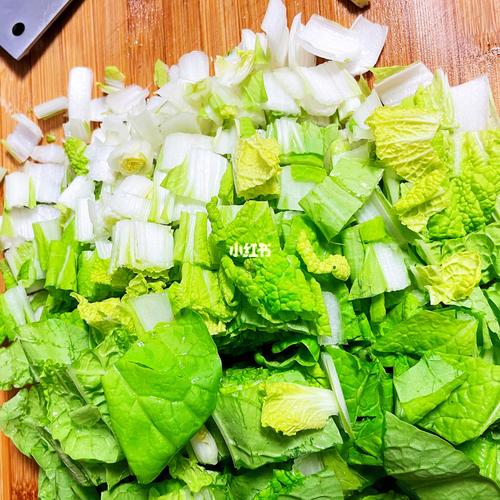 5分钟家常菜 清炒奶油小白菜_小白菜_家常菜_奶油_青菜_吃货_钻石