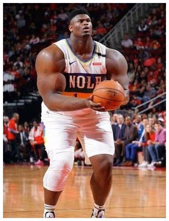 nba球星p图肌肉照:锡安好可怕,看到易建联,谁都别跟他站一起