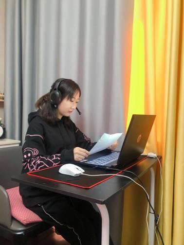 李欢欢老师主持线上会议