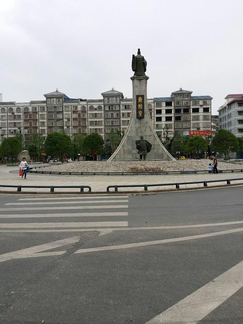 广西壮族自治区桂林市兴安县兴安镇西环路24号