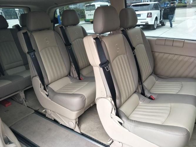 奔驰 威霆 2.5 9座精英版图片