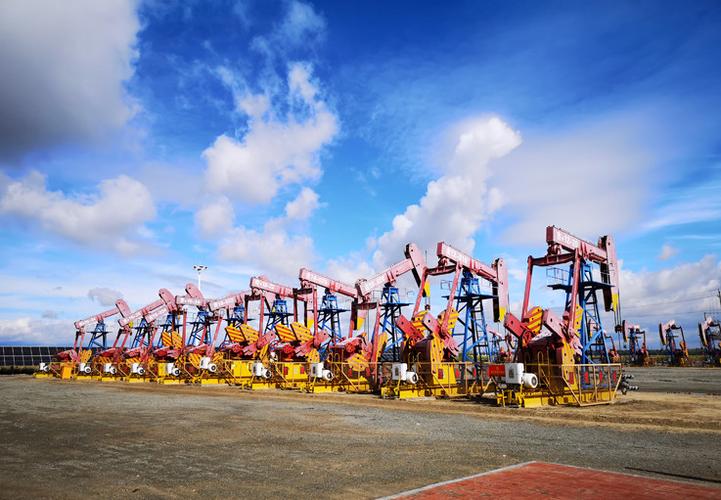 使用第四代精细分层注水工艺技术的吉林油田采油厂i号平台