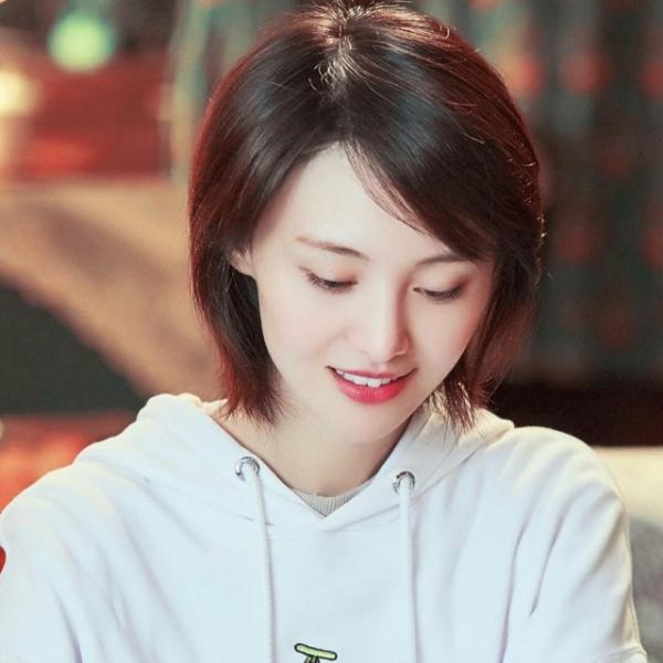 郑爽深夜再发文没有拿16亿片酬3