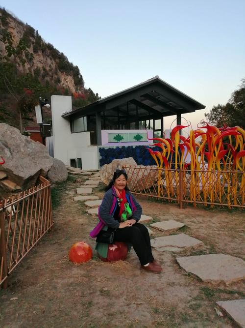 博山红叶柿岩景区游