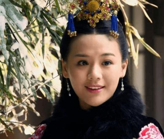 可是《芈月传》的导演郑晓龙明确说过,马思纯在里面演的第一美女角色