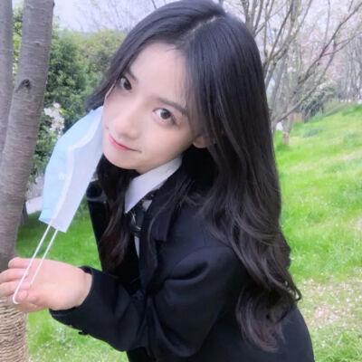 真人女头01裕風发布到真人女头图片评论0条_ 今天给你们普及一下莓果