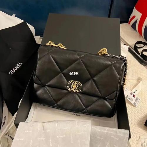 香奈儿19bag中号_香奈儿19_香奈儿怎么样_包包_时尚_箱包_单肩包