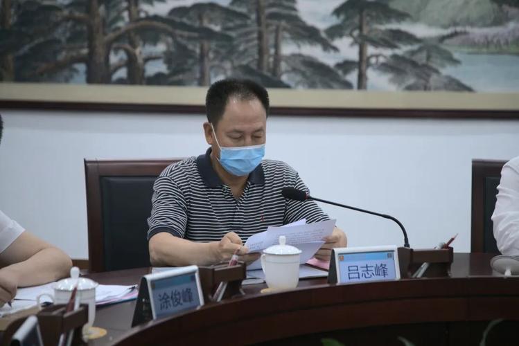 市委政法委常务副书记梁增昌一行到我院调研