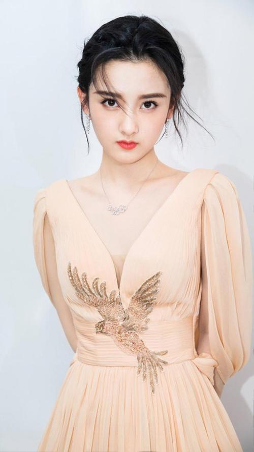 无敌美少女——宋祖儿,喜欢祖儿的请举手,我先来