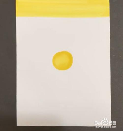 3 其实我们在选择淡淡的橙黄色和橘色的马克笔来进行