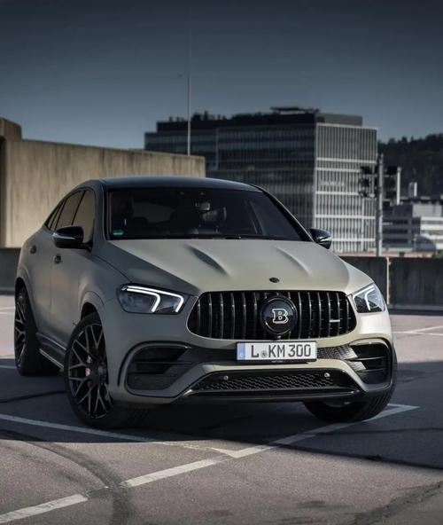 巴博斯改装新款gle,全身加装碳纤维空力套件的700 gec