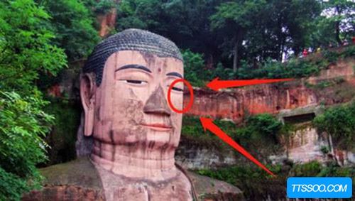 神仙救人真实事件:佛像伸手接住小女孩最终安然无恙