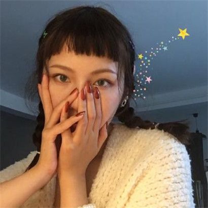最流行的女生微信头像,冷酷的眼神霸气又有气质的