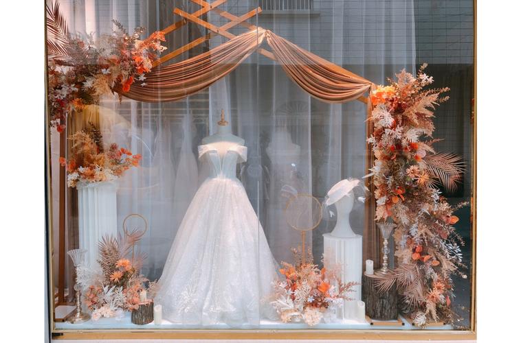 婚纱店橱窗设计_设计_艺海幼儿园攻略_装修_婚纱店_家居家装_家居家装