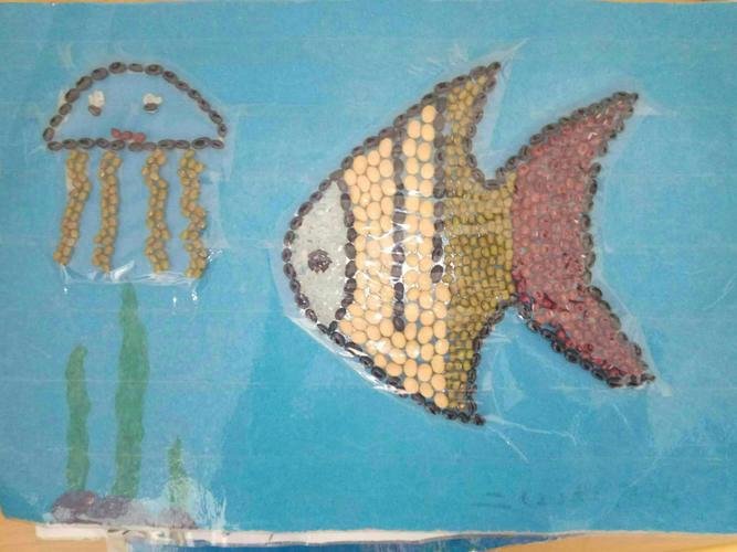 写美篇一颗颗种子播撒在大地上,可以繁衍"万物生机",一颗颗种子粘贴在