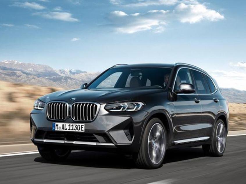 新款宝马x3成都车展亮相格栅尺寸加大