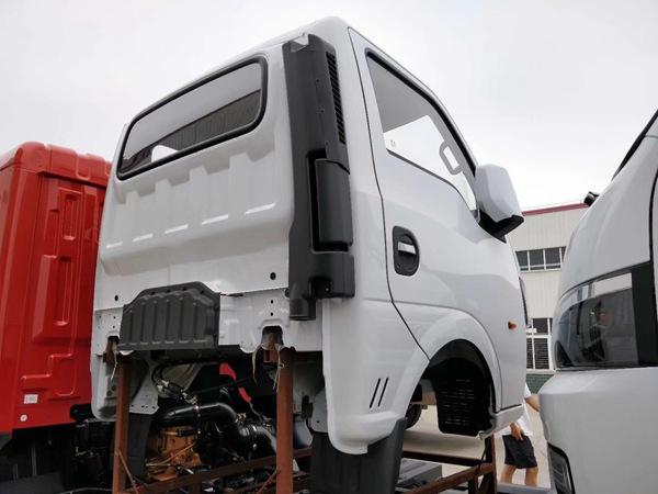 原装东风途逸驾驶室就是好