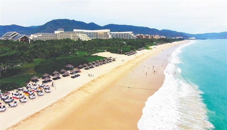 三亚市亚龙湾.海南日报记者 武威 摄
