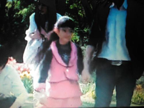 有谁知道铠甲勇士第一部中小萝莉小兰的饰演者是谁啊