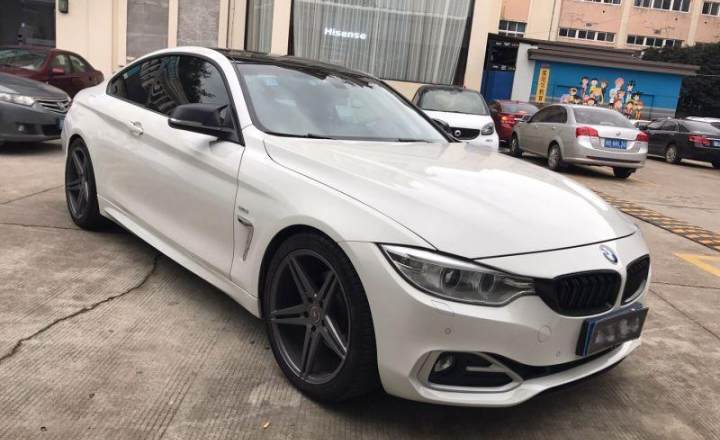 宝马 宝马4系 428i 2.0t 限量版白色自动档